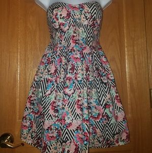 Strapless dress